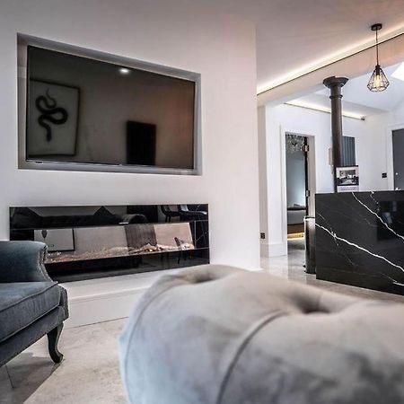 Luxury Royal Mile Boutique 2Bedroom Apartment Edinburgh Luaran gambar