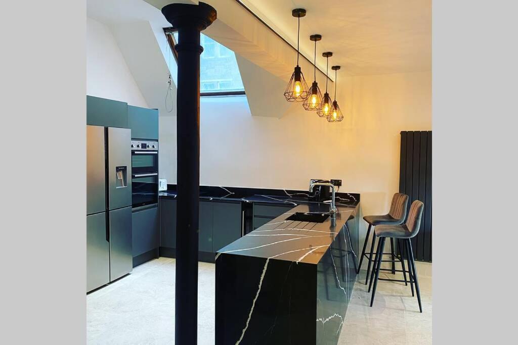 Luxury Royal Mile Boutique 2Bedroom Apartment Edinburgh Luaran gambar