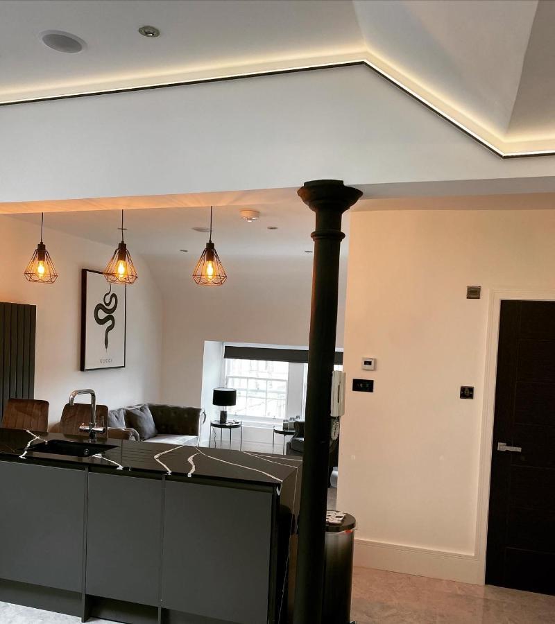 Luxury Royal Mile Boutique 2Bedroom Apartment Edinburgh Luaran gambar